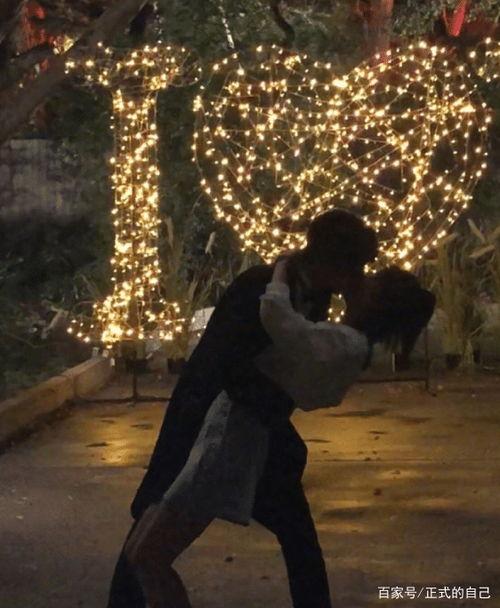 情侣亲亲吃瓜,情侣亲亲引发的甜蜜吃瓜盛宴