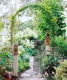 乡下小院吃瓜人文,小院里的悠闲时光